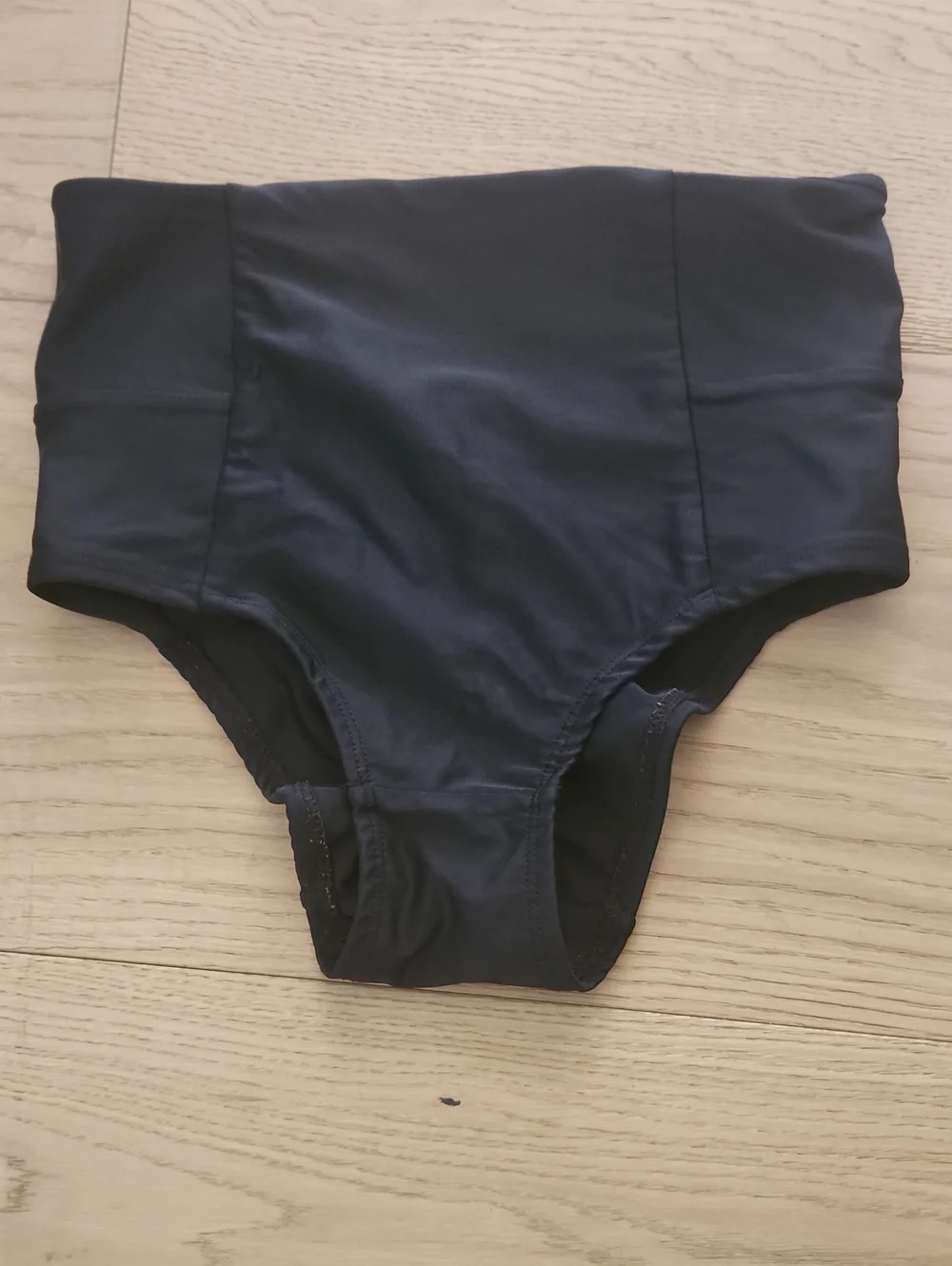 High-Waist Women’s Swim Briefs in Black